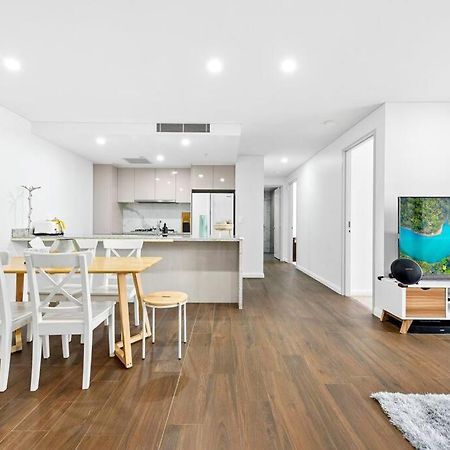 Four Bedroom Apartment With Facilities In Olympic Park Sydney Exterior photo