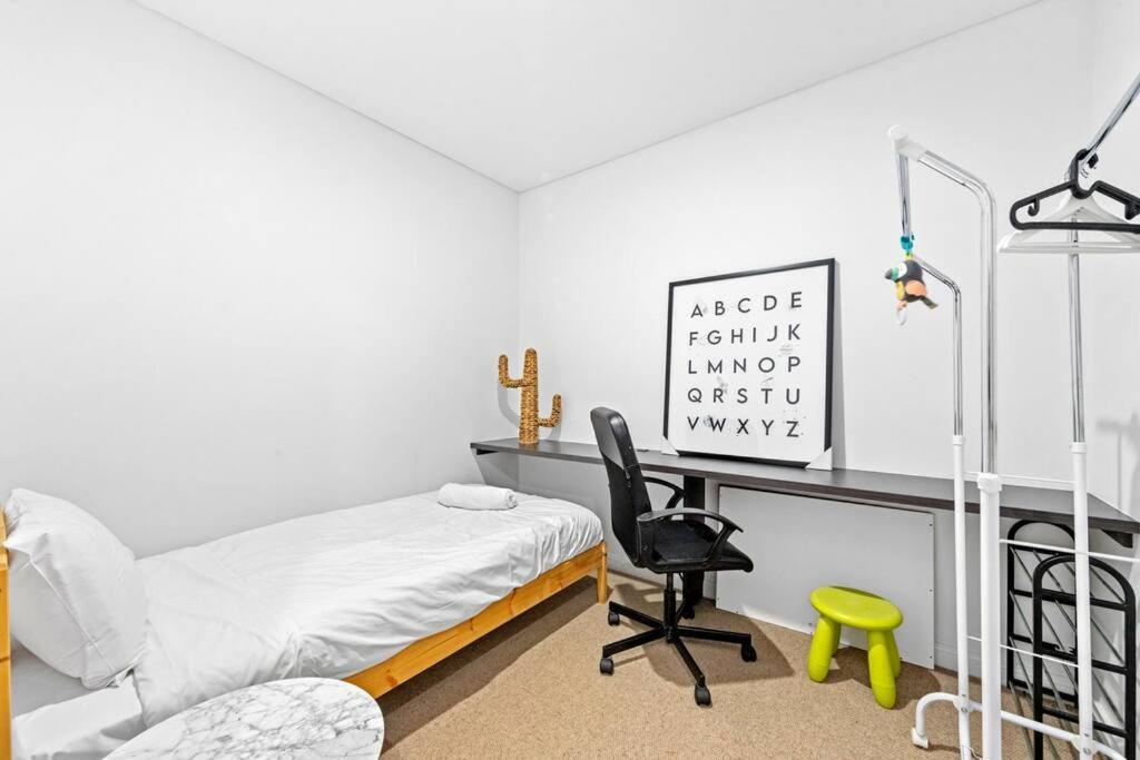 Four Bedroom Apartment With Facilities In Olympic Park Sydney Exterior photo