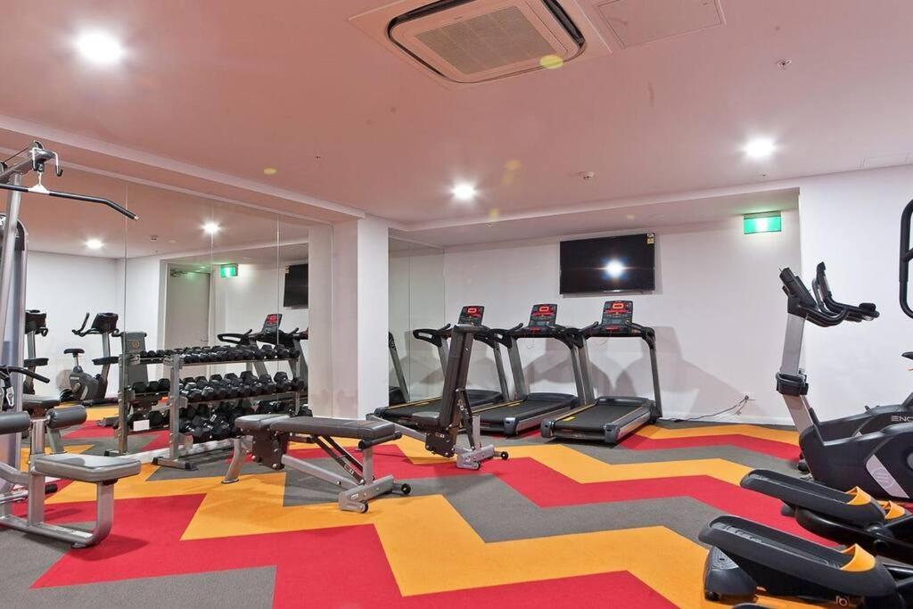 Four Bedroom Apartment With Facilities In Olympic Park Sydney Exterior photo
