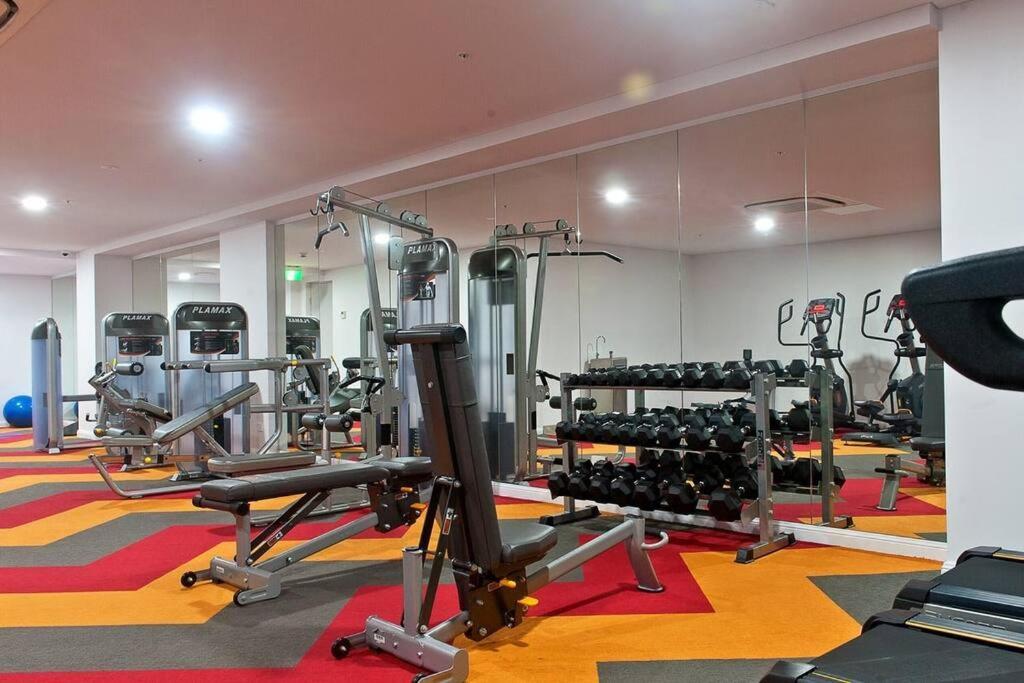 Four Bedroom Apartment With Facilities In Olympic Park Sydney Exterior photo