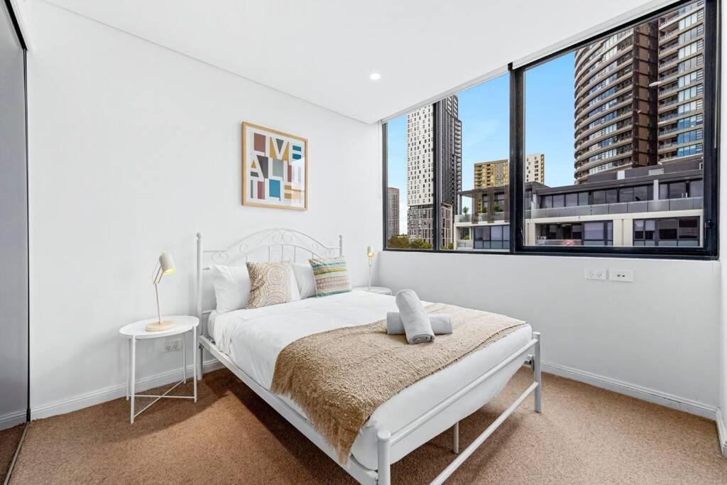Four Bedroom Apartment With Facilities In Olympic Park Sydney Exterior photo